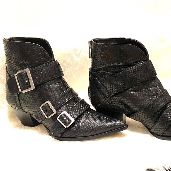 LEATHER  ANKLE BOOTS - zara - Picture 11 of 15